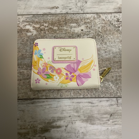 NWT Loungefly Disney Tangled Rapunzel Golden Hair Crossbody Bag & Wallet SET - Picture 5 of 6